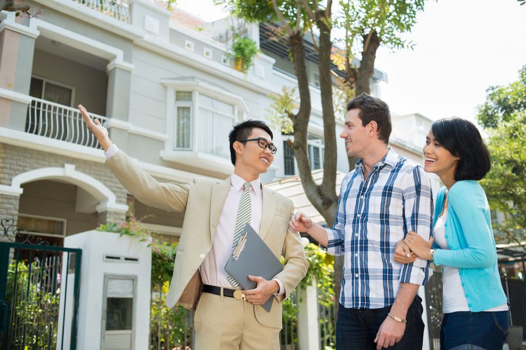 BEGINNER’S GUIDE TO FINDING THE IDEAL PROPERTY AGENT TO SELL HOMES AT THE BEST RATE